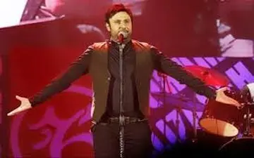 آقای بازیگر و همسر خارجی اش در کنسرت محمد علیزاده+ عکس