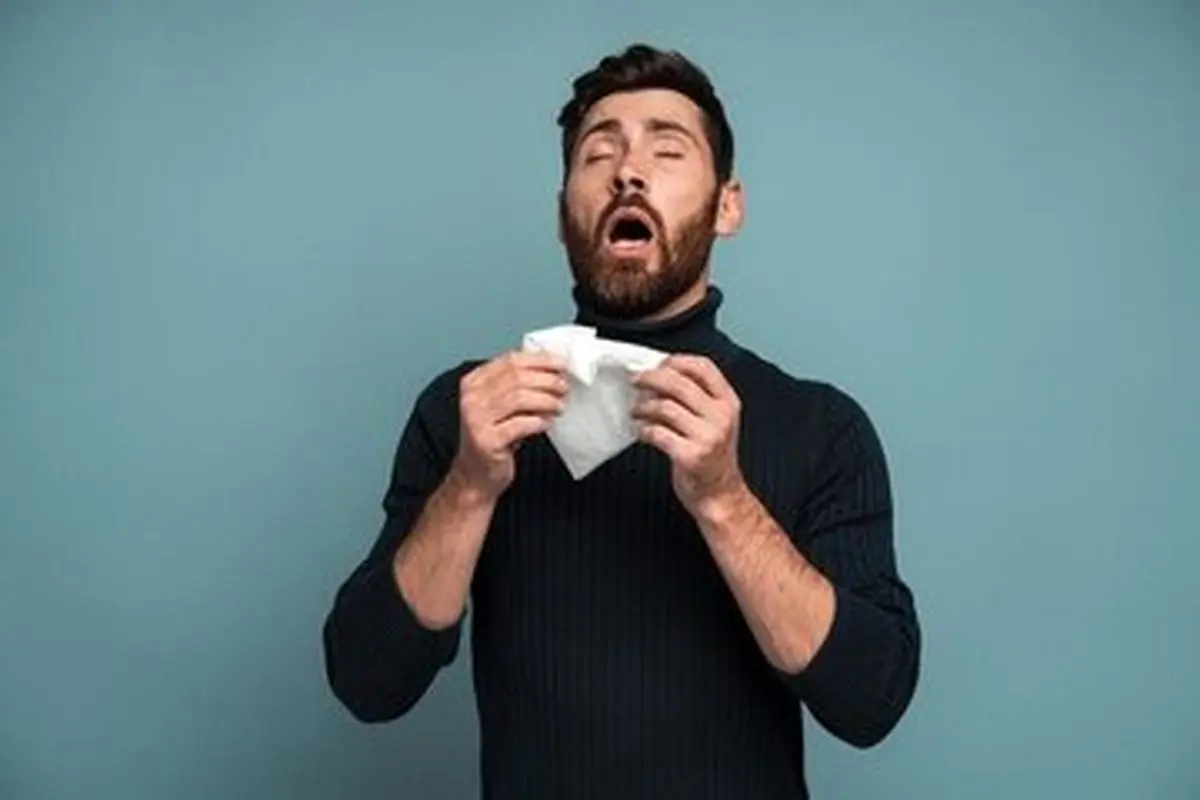 آیا عطسه میتواند شما را فلج کند؟ متخصص پاسخ میدهد