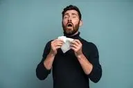 آیا عطسه می‌تواند شما را فلج کند؟ متخصص پاسخ می‌دهد