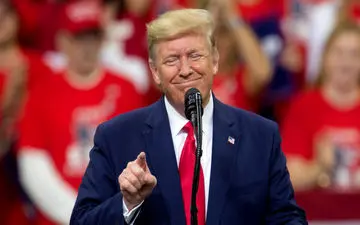 وقتی یکی از سران عرب، مضحکه دست ترامپ می‌شود