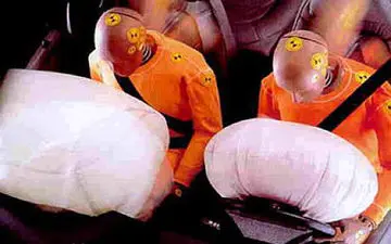 ترکیدن ایربگ تاکاتا یک مصدوم برجای گذاشت