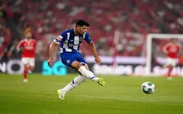 آخرین رقص طارمی با نشان اژدها در دراگائو