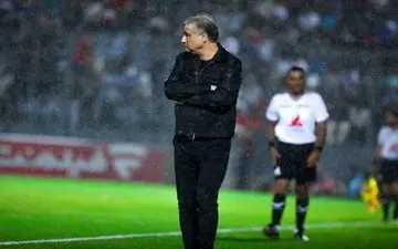 میلوشویچ استعفا کرد، ساکت الهامی بازگشت!