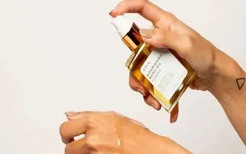 لوسیون یا روغن بدن: بهترین گزینه برای پوست خشک چیست؟
