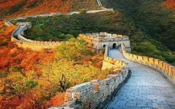  دیوارچین در پاییز