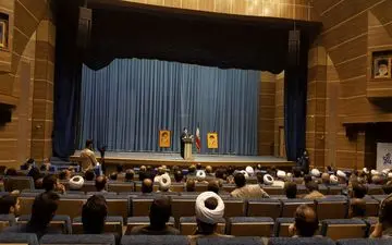 رئیسی فعالیت انتخاباتی خود را آغاز کرد