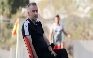 کمالوند از سرمربیگری تراکتور کناره گیری کرد