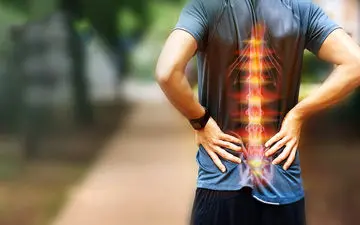 نشانه‌هایی که می‌گوید کمردردتان وارد مرحله خطرناکی شده است