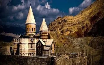 رییس پایگاه میراث جهانی کلیساهای ایران:
بیش از ۶ هزار نفر در نوروز امسال از قره کلیسای چالدران دیدن کردند