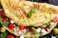 طرز تهیه املت لبنه و سبزیجات؛ صبحانه‌ای پرانرژی و جذاب