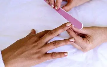 این نشانه‌ها در زیر ناخن شما خبر از بیماری می‌دهند