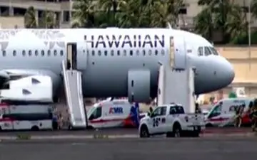 
فرود اضطراری هواپیما در هاوایی آمریکا + فیلم