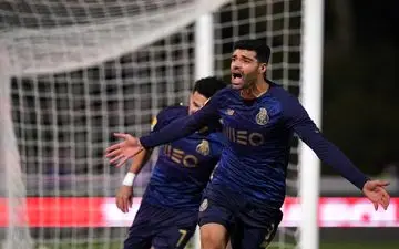 شادی طارمی در آغوش جانشین صلاح!