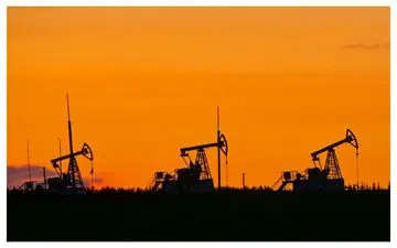 کاهش چشمگیر درآمد فروش نفت در بودجه ۱۴۰۵