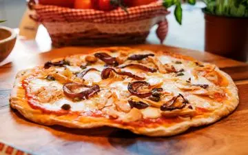 طرز تهیه پیتزا ماهی؛ غذای جنوبی خوشمزه با طعمی متفاوت