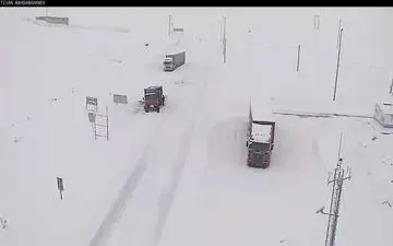 جاده درگز- قوچان بر اثر کولاک بسته شد
