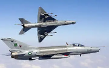 سقوط و انفجار هواپیمای نظامی در پاکستان