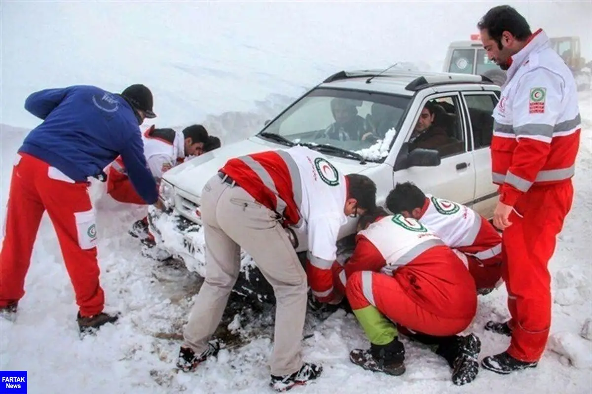  امدادرسانی به مسافران زمستانی در 55 محور کوهستانی ادامه دارد