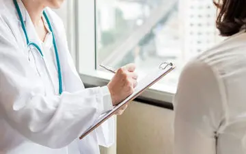 انواع ترشحات واژن| ترشحات واژن طبیعی و غیر طبیعی کدام است؟ ترشحات واژن نشانه چیست؟