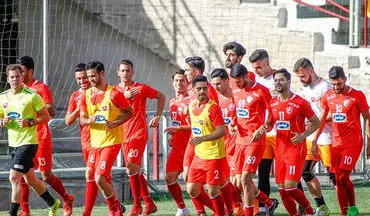 رونمایی از خرید جدید پرسپولیس در تمرینات + عکس