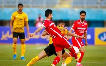 تساوی یک نیمه‌ای در جدال سرد سپاهان و پرسپولیس
