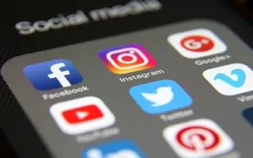 تاثیر فضای مجازی در جعل هویت‌های جدید