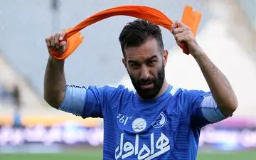 کری سنگین ستاره پرحاشیه استقلالی برای پرسپولیس