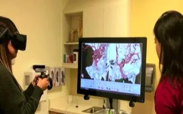 تماشای جراحی مغز توسط بیمار به طور زنده! + فیلم