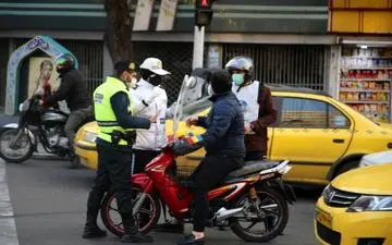 موتورسواران از خانه بیرون نیایند

