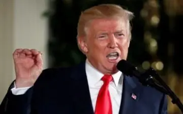 ترامپ بورس‌های جهان را زمین زد