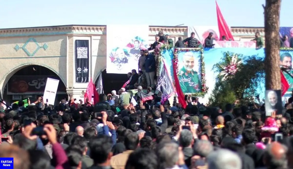 امدادرسانی هلال احمر به مصدومان مراسم تشییع پیکر حاج قاسم سلیمانی