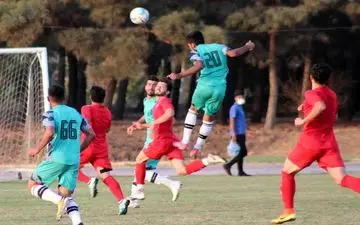 ممانعت وحید رضایی از ورود فرزاد حسین خانی! 