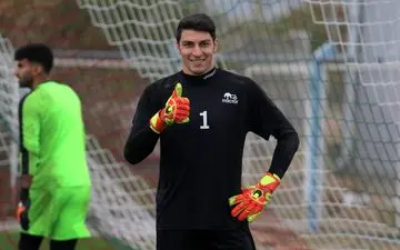 بینی محمدرضا اخباری شکست