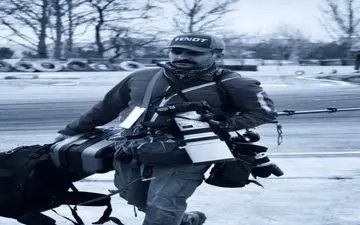 جان باختن عکاس ورزشی در پیست آزادی؛ حادثه در جریان رقابت‌های اتومبیل‌رانی+لحظه برخورد دلخراش