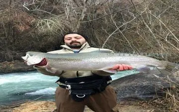 شکار ماهی ۷ کیلویی در سرپل ذهاب! +عکس