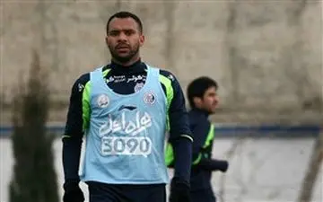 مدافع برزیلی استقلال در آستانه حضور در لیگ پرتغال! 