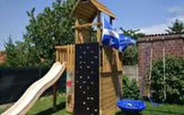 تبدیل آسان حیاط خانه به یک شهربازی جذاب!