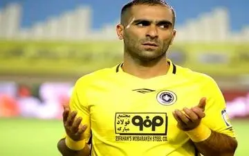 لحظه انتخاب مهدی کیانی به عنوان بهترین هافبک لیگ + فیلم