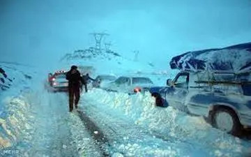 مسدود شدن 3 محور به علت ریزش برف و بهمن