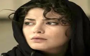  مروارید کاشیان به همراه دوستانش در پشت صحنه یک فیلم