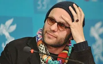  بابک حمیدیان به جای پارسا پیروزفر