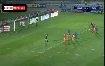 گل سوم استقلال به سایپا از نقطه پنالتی (وریا غفوری) 