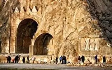 
خلاقیت و نوآوری درشیوه ارائه محصولات، عامل توسعه گردشگری یک شهر است



