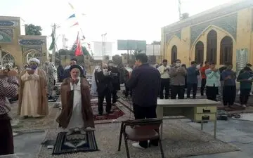 گزارش تصویری اقامه نماز عید فطر در ۵ بقعه متبرکه استان کرمانشاه