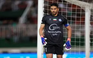 شعار استقلالی ها علیه شهریاری در حمایت از حسینی