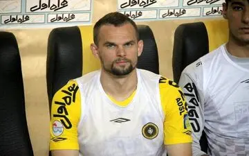 جلسه کومان با مسئولان باشگاه سپاهان برگزار شد