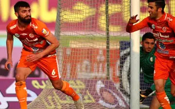  پشت پرده جذب یک بازیکن توسط آبی پوشان