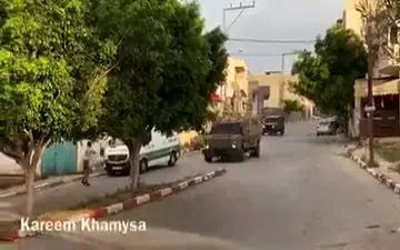 فیلم/ مقابله جوانان فلسطینی با کاروان نظامیان صهیونیست