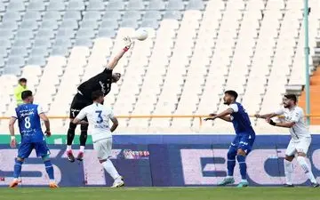 جدول لیگ برتر فوتبال| استقلال از قافله مدعیان جا نماند/ جابجایی نفتی‌ها در قعر جدول 