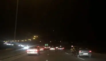 تصادف در جاده تهران-قم ترافیک سنگین ایجاد کرد